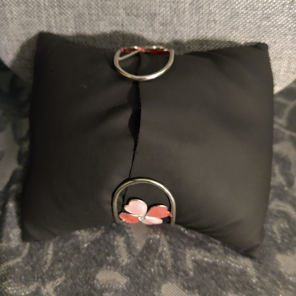 Floral pink and silver wire cuff bracelet - Picture 5 of 16